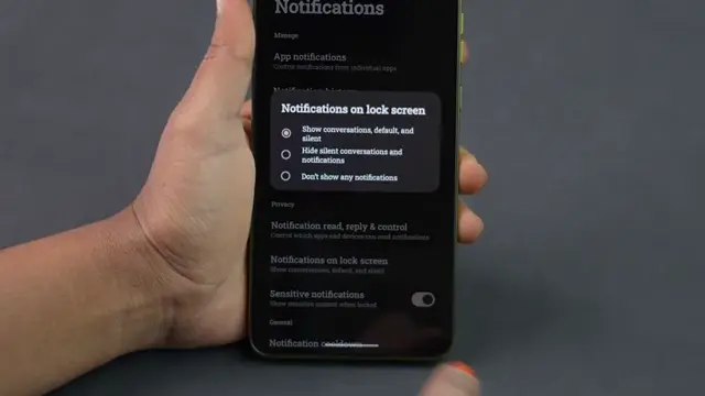 Choose Notification Display Option Choose Notification Display Option on Lock Screen